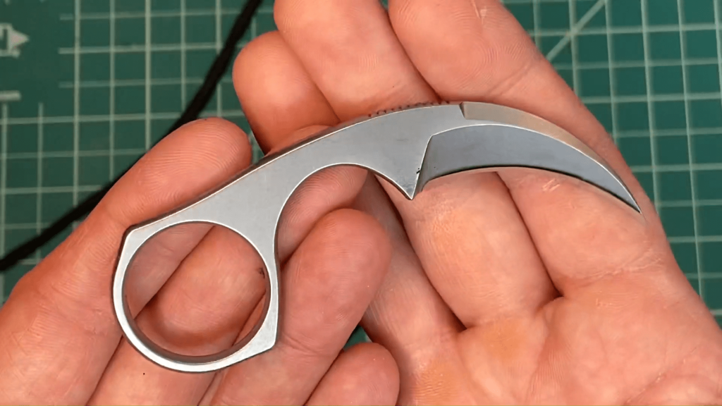 Bastinelli Karambit